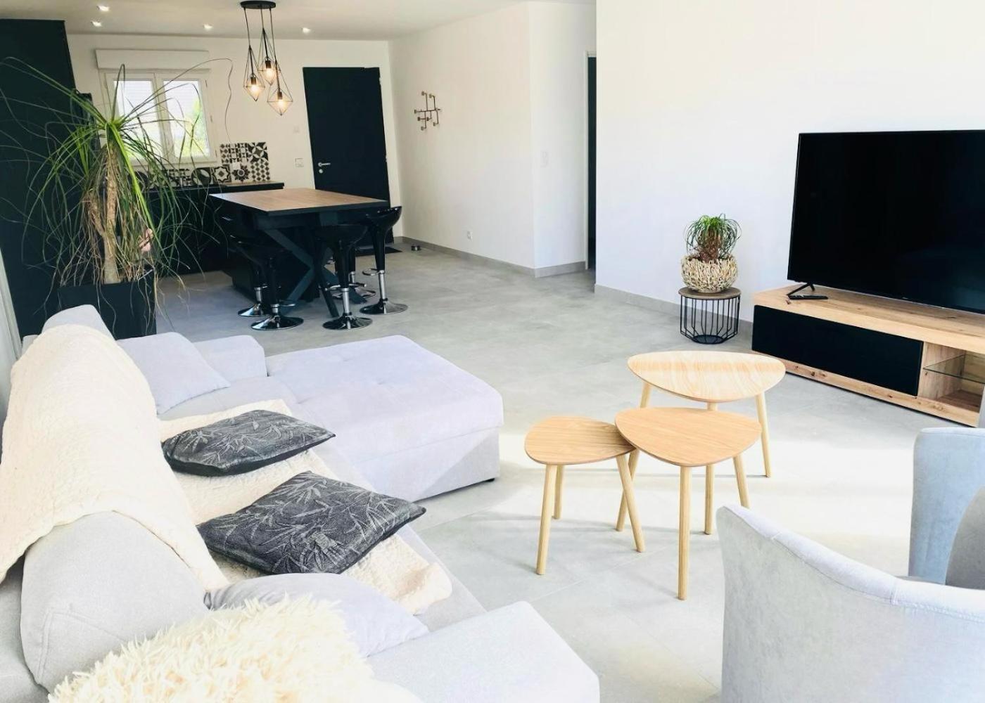 Maison 10 Couchages Romorantin-Lanthenay ภายนอก รูปภาพ